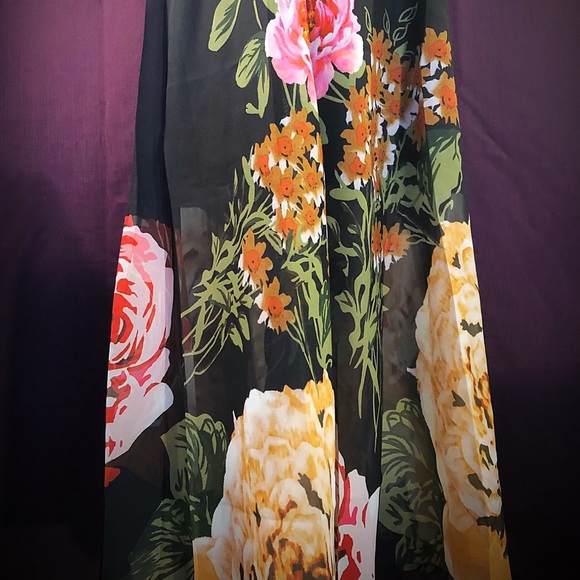 OC Order Plus, Black Floral Dress, NWT - Picture 3 of 8